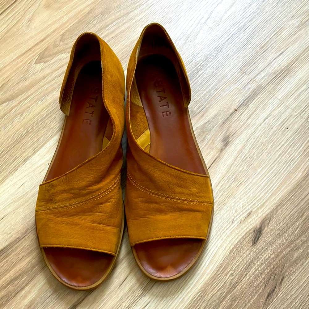 1 State Mustard sandals